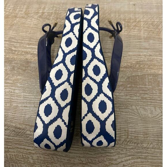 Kate Spade Blue & White Wedge Bow &  Charm Detail Flip Flop Sandals Size 9 - Picture 11 of 13